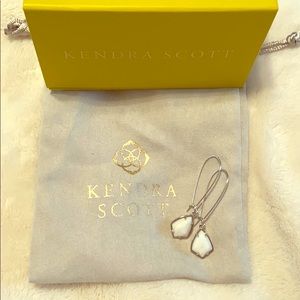 Kendra Scott earrings EUC